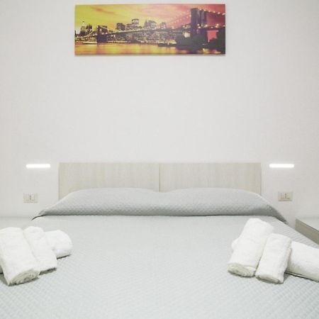 La Conchiglia Bed And Breakfast 산 니콜라 아르첼라 객실 사진