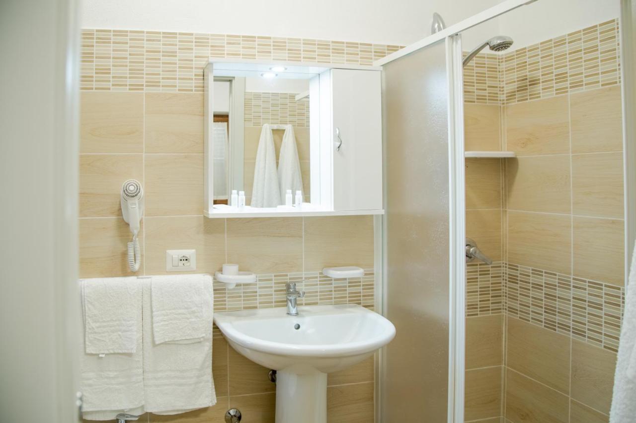 La Conchiglia Bed And Breakfast 산 니콜라 아르첼라 외부 사진