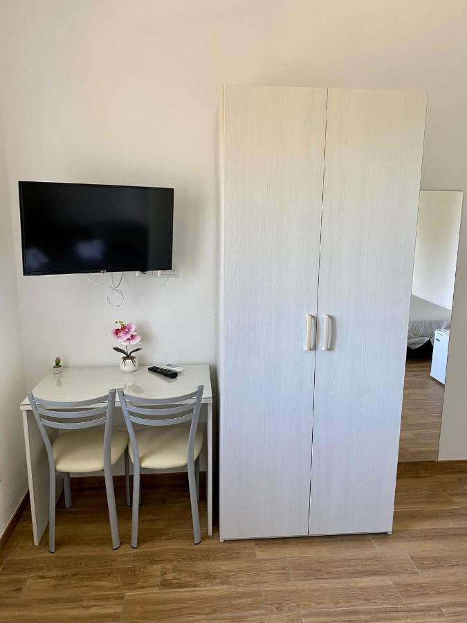La Conchiglia Bed And Breakfast 산 니콜라 아르첼라 외부 사진